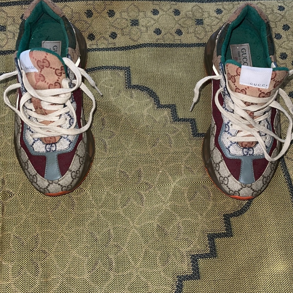 Gucci Sneakers